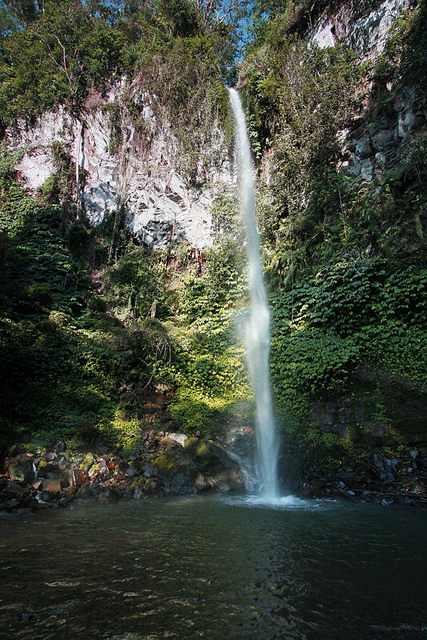 Blahmantung Waterfall in Tabanan